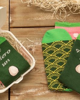 Calcetines románticos para mujer: «Te quiero un huevo»